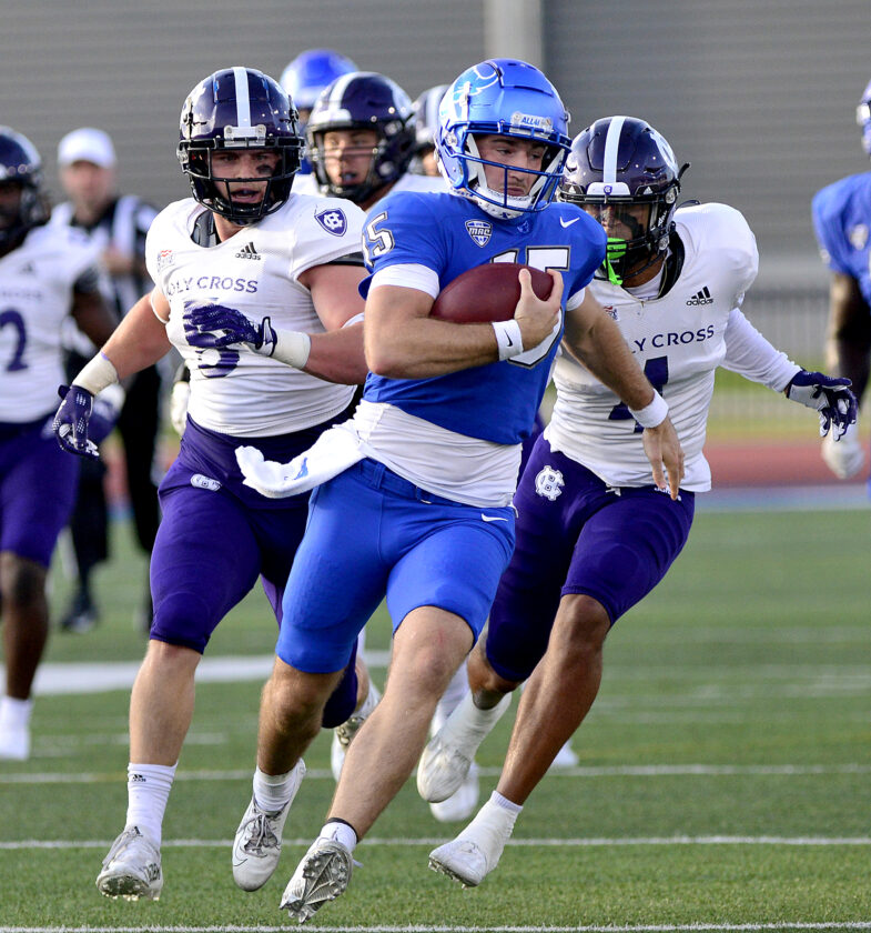 Snyder Has Career Night, But UB Suffers GutPunch Loss News, Sports